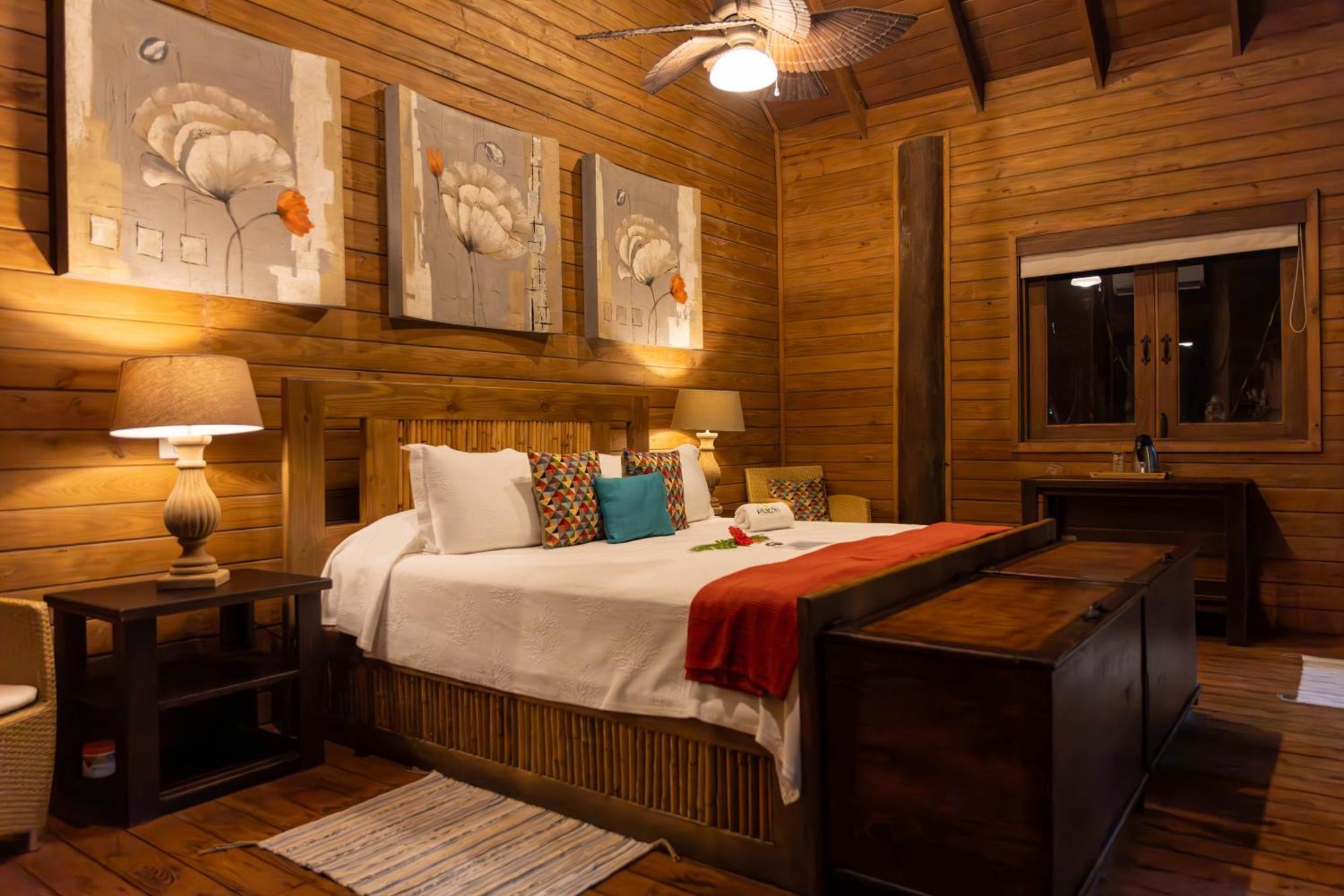 Barahona Platon Ecolodge מראה חיצוני תמונה