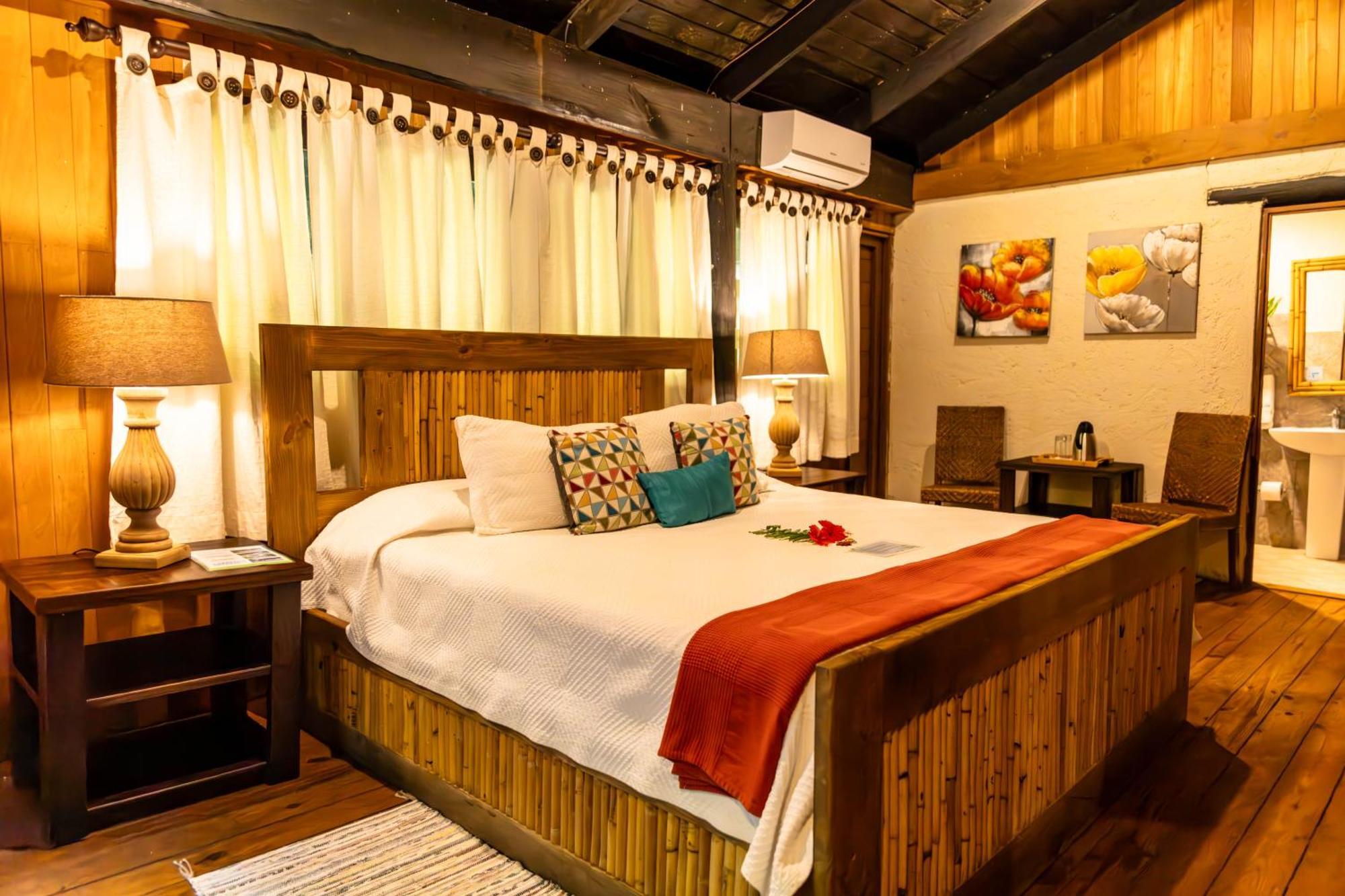 Barahona Platon Ecolodge מראה חיצוני תמונה