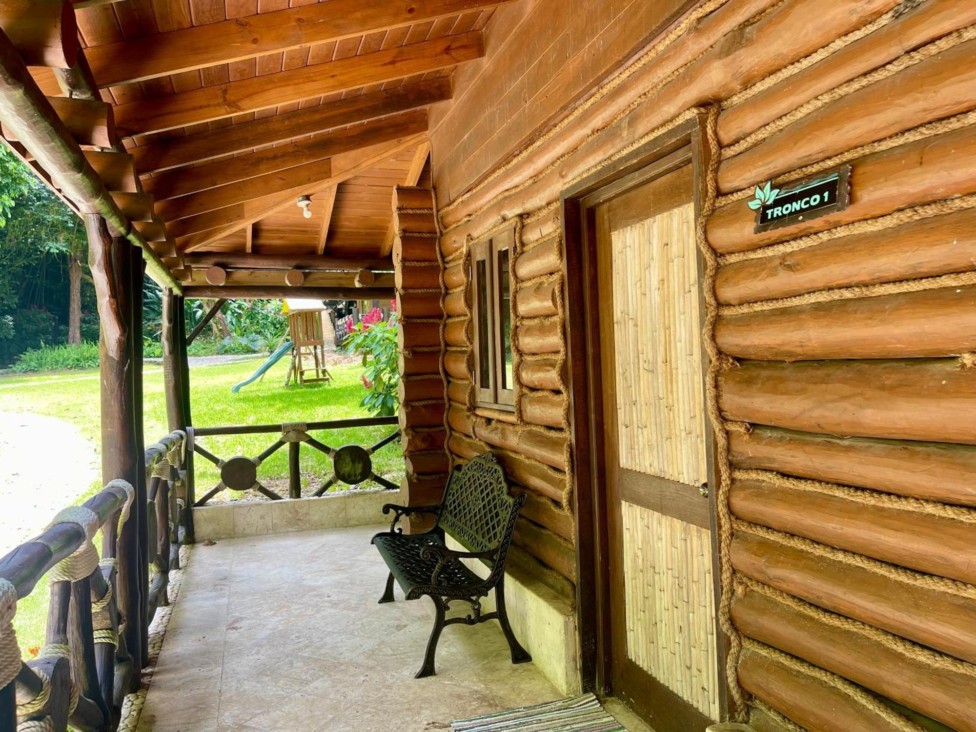 Barahona Platon Ecolodge מראה חיצוני תמונה