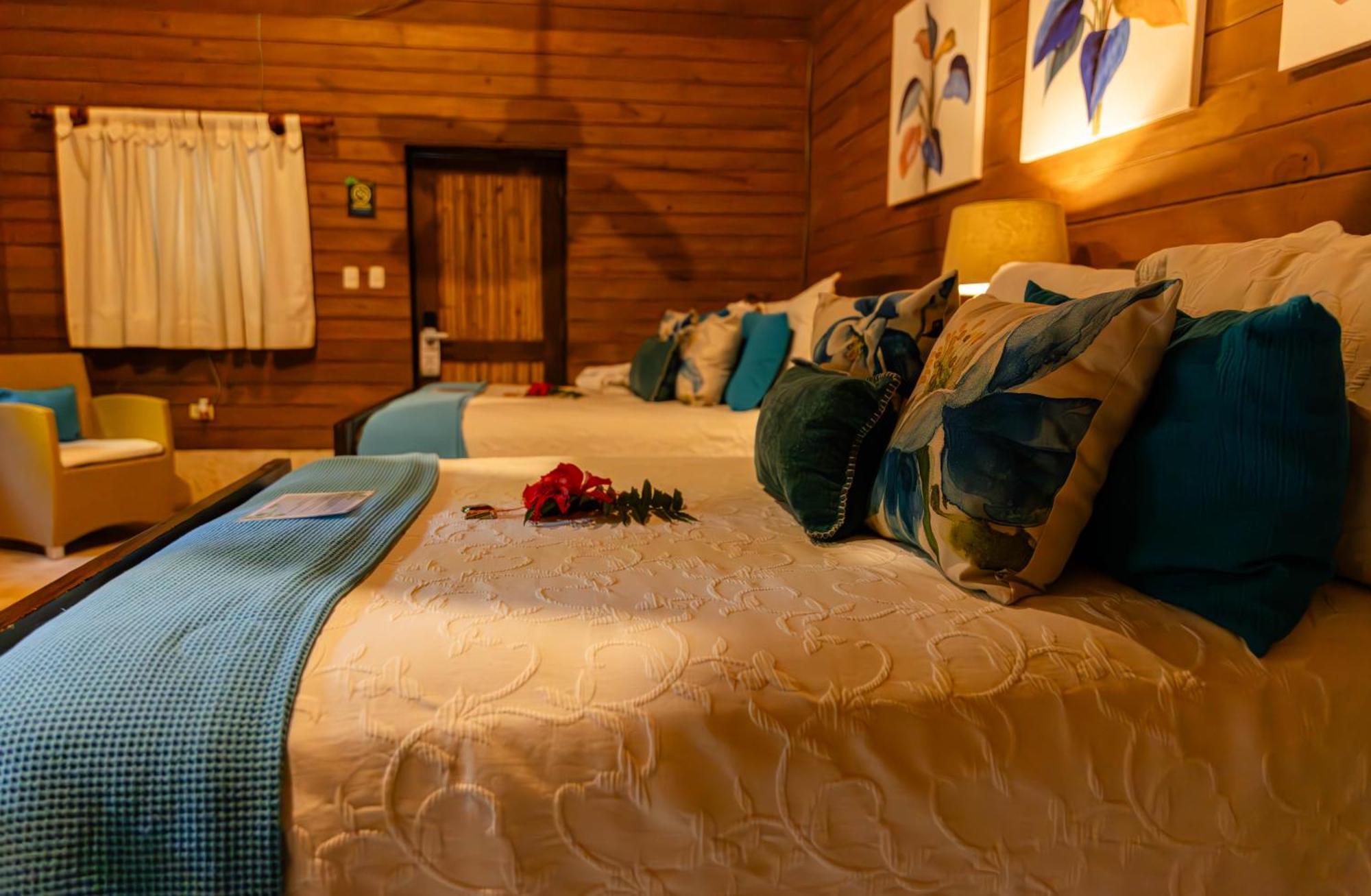 Barahona Platon Ecolodge מראה חיצוני תמונה